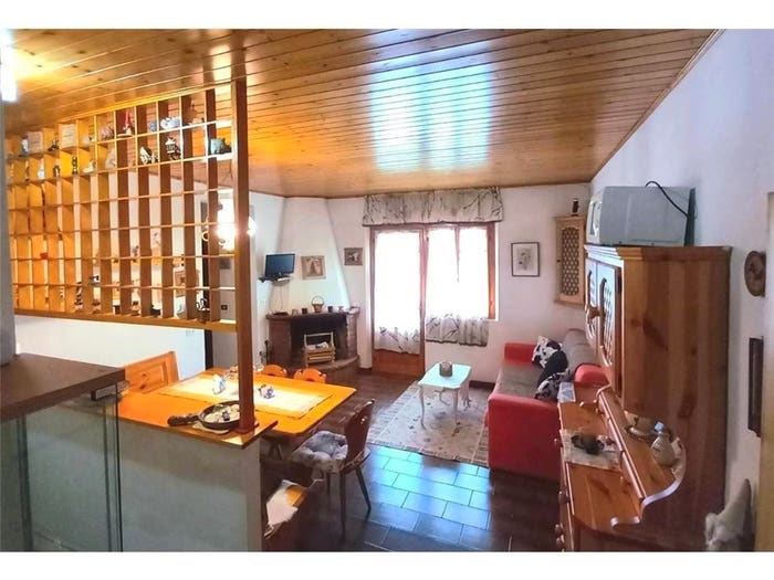 Appartamento quadrilocale in vendita in VIA GIARDINI, Fiumalbo