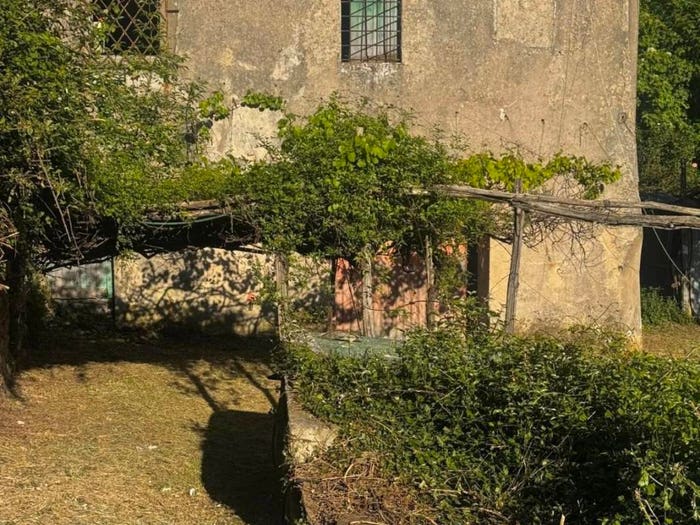 Casa con 6 locali in vendita in Centro, Calci