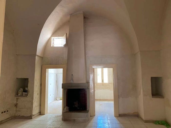 Casa trilocale in vendita in Via Lecce, Caprarica di Lecce