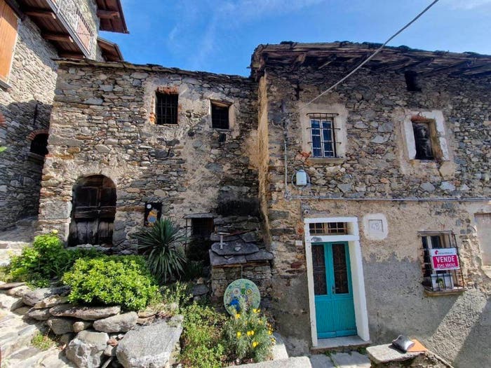 Casa con 6 locali in vendita in Via Regina, Aurogna, Trezzone