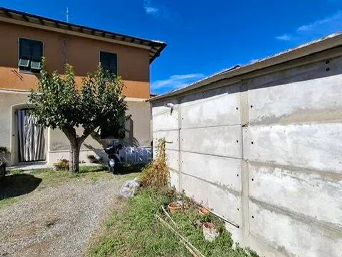 Casa con 5 locali in vendita in Via GGaribaldi, Centro, Collesalvetti