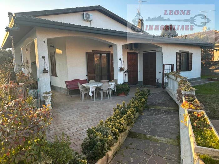 Casa con 5 locali in vendita in Via Puccini, Centro, Noviglio