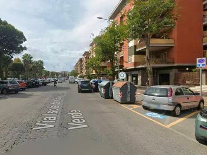 Appartamento bilocale in vendita in Via Isole Del Capo Verde, Ostia Ponente, Roma