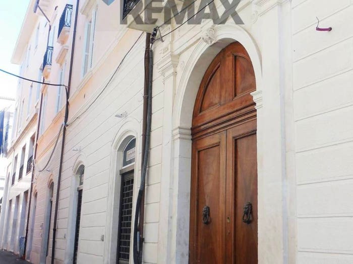 Appartamento quadrilocale in vendita in via simonetto, Duomo Fontana Luminosa, L'Aquila