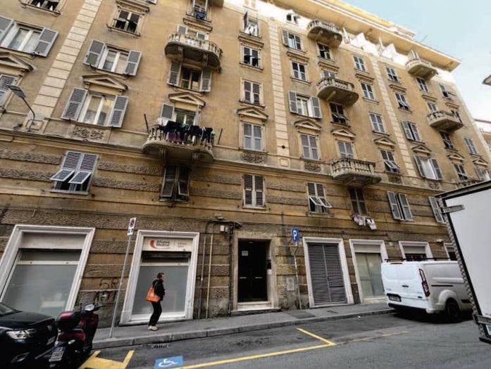 Appartamento trilocale in vendita in Via Cesare Dattilo, Sampierdarena, Genova