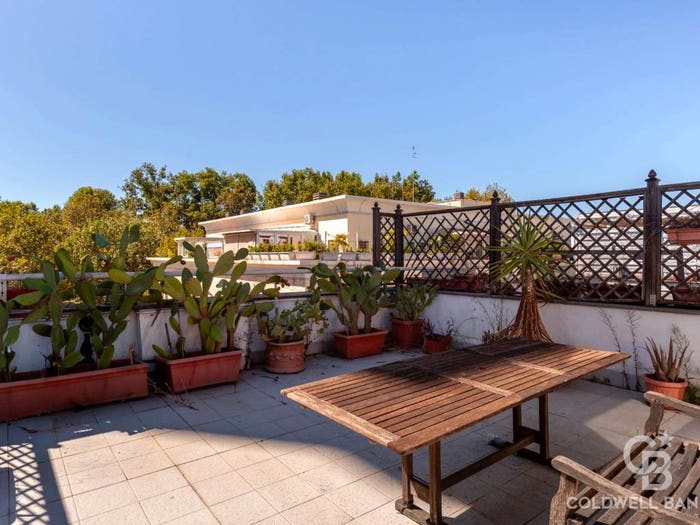 Casa bilocale in vendita in Via Casilina, San Giovanni, Roma