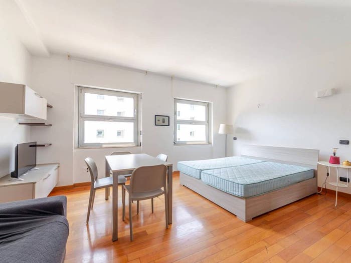 Appartamento monolocale in vendita in Via Vitruvio, Centrale, Milano