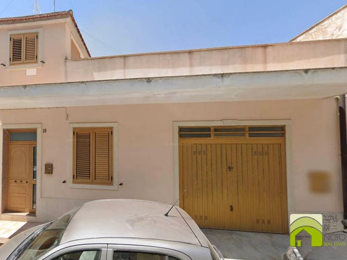 Casa con 6 locali in vendita in Via Gioacchino Rossini, Centro, Noto
