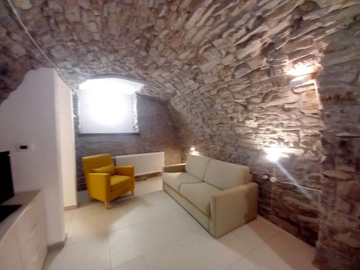 Casa con 6 locali in vendita in Via Evasio Colli, Centro, Berceto