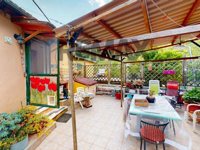 Appartamento quadrilocale in vendita in Salita Ronco, Bolzaneto, Genova