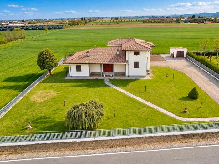 Casa con 6 locali in vendita in Via Piovera, San Giuliano Nuovo San Giuliano Vecchio, Alessandria