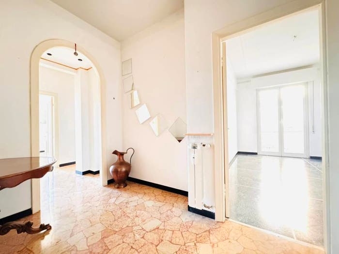 Appartamento con 5 locali in vendita in Via Mansueto, Rivarolo, Genova
