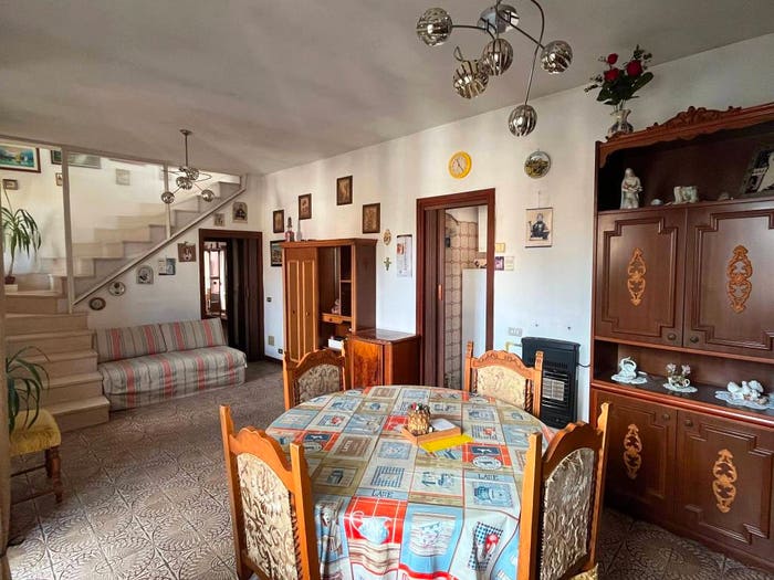 Appartamento bilocale in vendita in Via della Pace, Centro, Lomazzo
