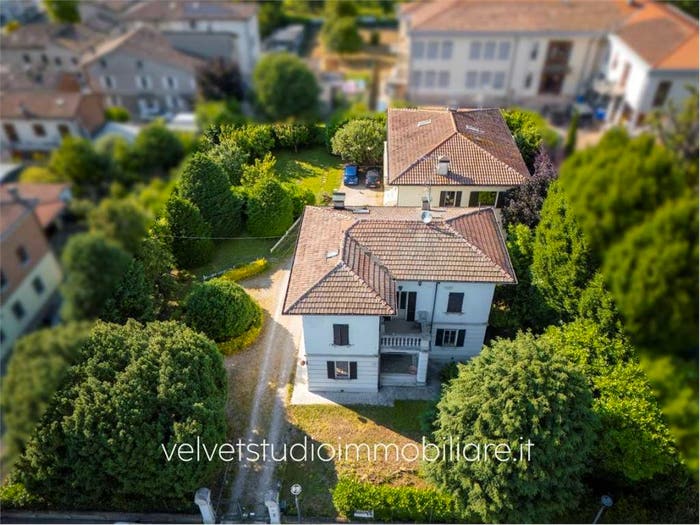 Casa con 6 locali in vendita in VIA VOLTURNO, Centro, Cavezzo
