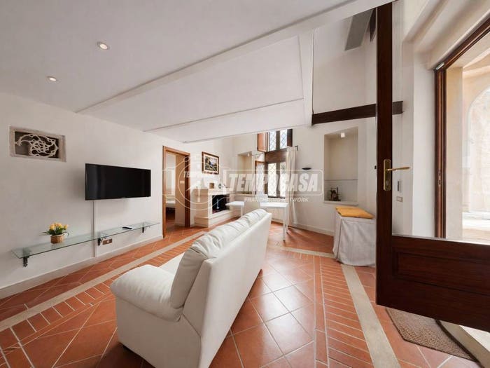 Casa quadrilocale in vendita in Vico del Sindaco Marangio, Centro Storico, Lecce