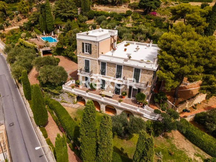 Casa con 6 locali in vendita in Via dei Colli, Zona Collinare, Bordighera