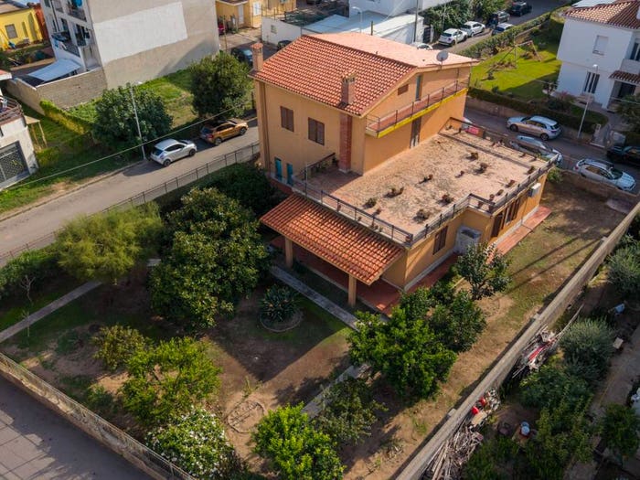 Casa con 6 locali in vendita in Via Macomer, Centro, Tortolì