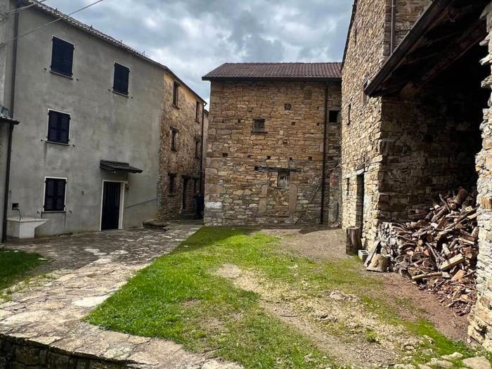 Casa con 5 locali in vendita in Ferriere
