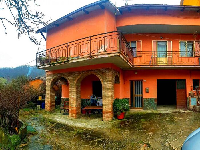Appartamento con 5 locali in vendita in via Valdara, Apecchio