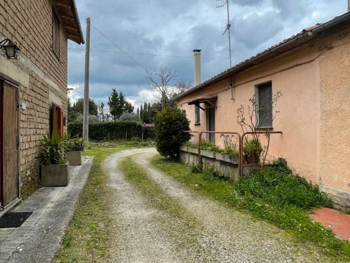 Appartamento trilocale in vendita in Via San Francesco, Centro, Pitigliano