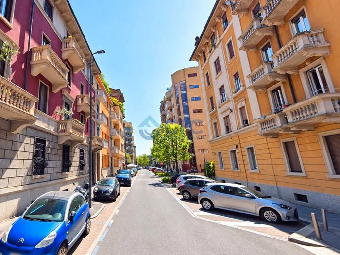 Appartamento trilocale in vendita in Via Felice Poggi, Città Studi, Milano