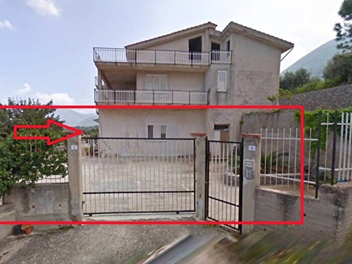 Casa trilocale in vendita in Via Acireale, Fondo Dominici, Carini