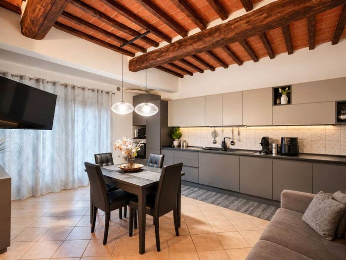 Appartamento trilocale in vendita in Via Statale, Casini, Quarrata