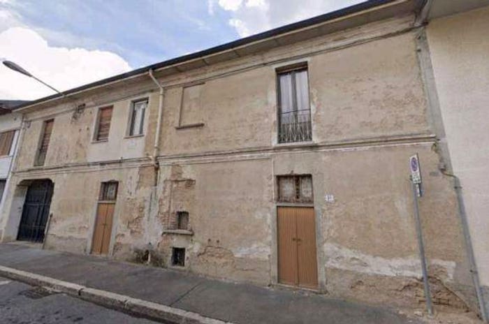 Casa con 6 locali in vendita in Via Ferrara, San Bernardino, Legnano