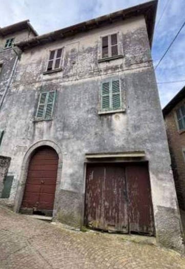 Casa bilocale in vendita in Via S Bernardo, Centro, Perledo