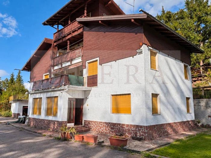 Casa con 6 locali in vendita in via Monte Toval, Villini Dell'Alpe, Ruffrèmendola