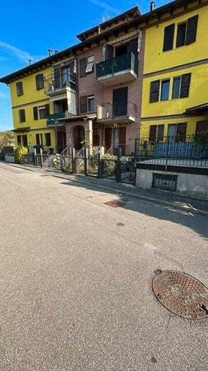 Appartamento trilocale in vendita in Via Maestra, Centro, Ravarino