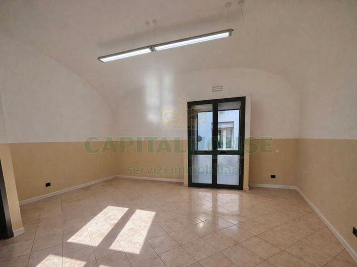 Appartamento trilocale in vendita in Via Maestra, Centro, Marigliano