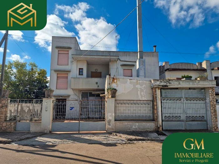 Casa con 6 locali in vendita in Via Bertani, Centro, Matino