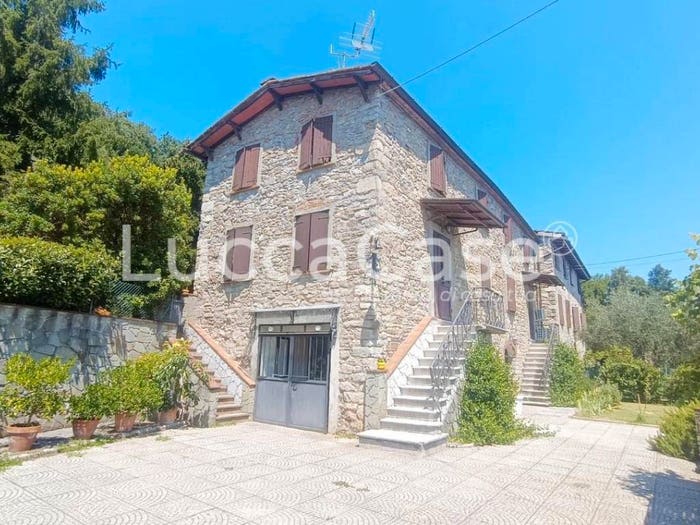 Casa con 6 locali in vendita in Località Corso, San Martino In Freddana Monsagr, Pescaglia