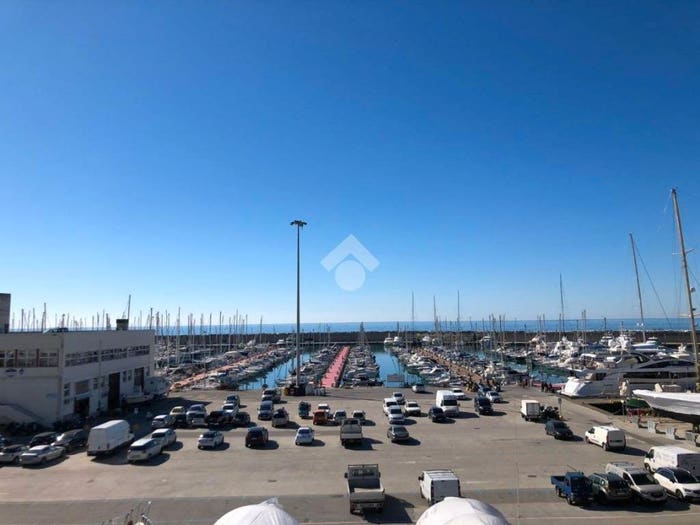 Appartamento quadrilocale in vendita in Via Dei Devoto, Centro, Lavagna