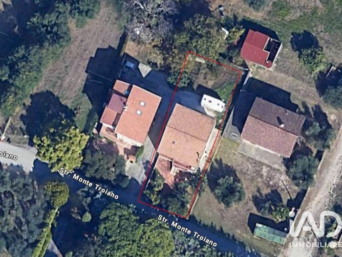 Appartamento con 6 locali in vendita in Via monte troiano, Civitanova Alta, Civitanova Marche