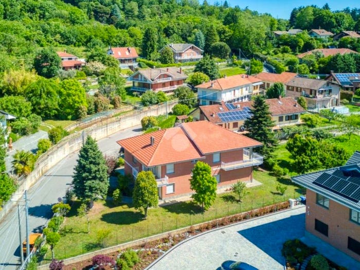 Casa con 6 locali in vendita in Via S Rocco, Villarbasse