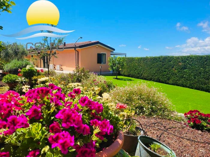 Appartamento trilocale in vendita in Via al Poggio, Cervo