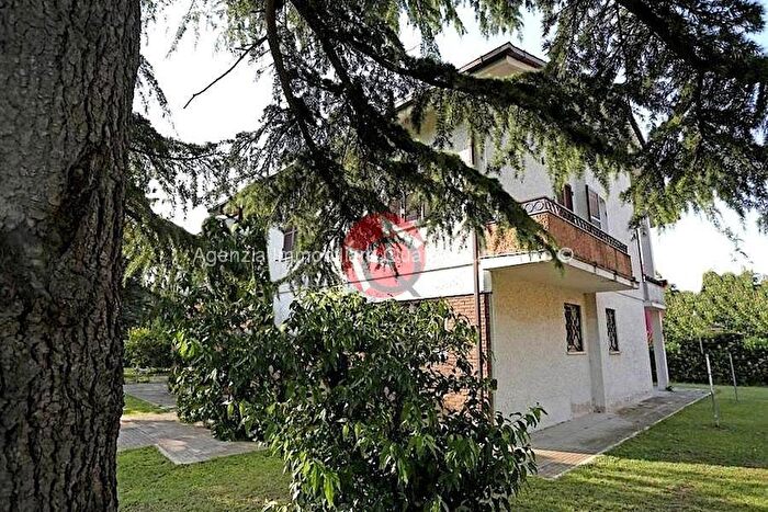 Casa con 6 locali in vendita in VIA ANCONA, Calcinelli, Colli al Metauro