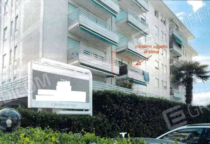 Appartamento con 6 locali in vendita in Via padova, Lido Ovest Faro, Jesolo