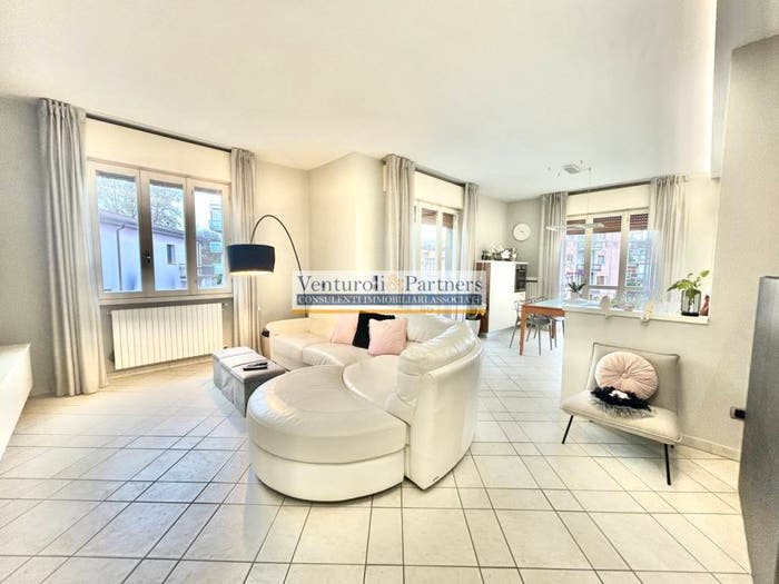 Appartamento trilocale in vendita in Via Pastrengo, Desenzano Centro, Desenzano del Garda