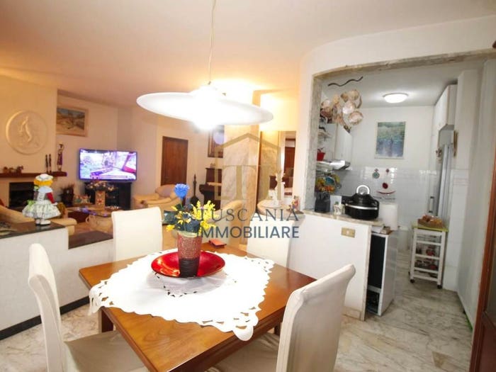 Appartamento con 5 locali in vendita in Via Sicilia, Abbadia Campolungo, Colle di Val d'Elsa