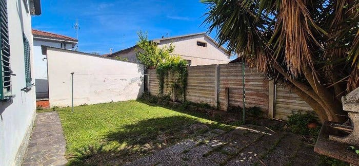 Casa con 6 locali in vendita in Centro, Cascina