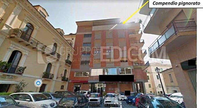 Appartamento con 6 locali in vendita in Piazza Serravalle, Centro Storico, Catanzaro