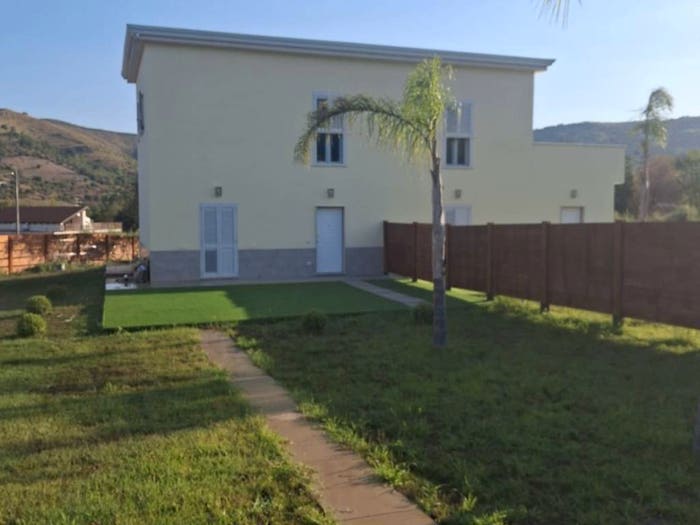 Casa trilocale in vendita in Via Alfonso Gatto, Castellabate