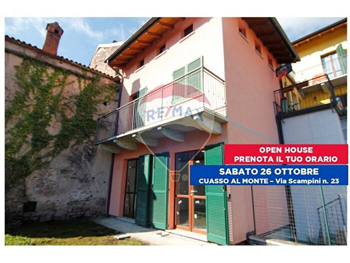 Casa trilocale in vendita in Via Scampini, Cavagnano, Cuasso al Monte