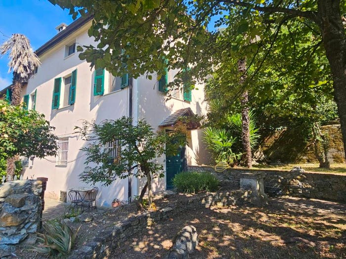 Casa con 6 locali in vendita in Via Polverara, Quezzi, Genova