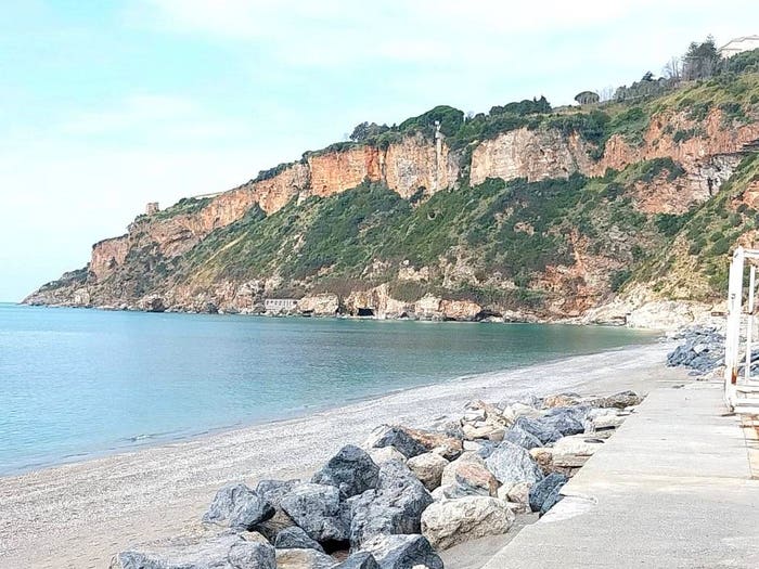 Appartamento quadrilocale in vendita in Via Lampetia, Cetraro Marina, Cetraro