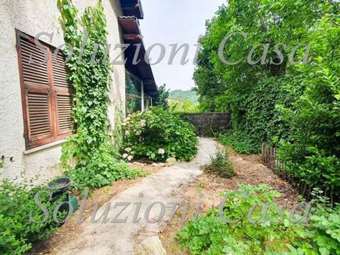 Casa con 6 locali in vendita in Località Malvicina No Number, Malvicina, Gavi