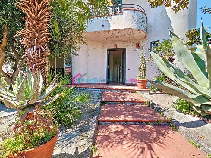 Casa con 6 locali in vendita in Via Trivio, Trivio, Casamarciano